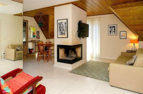 Apartamento no Centro de Gramado com Lareira
